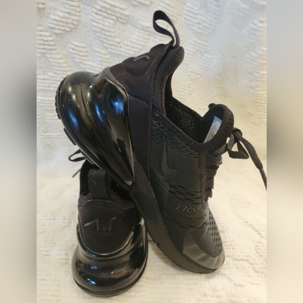 Nike Air Max 270 Triple Black